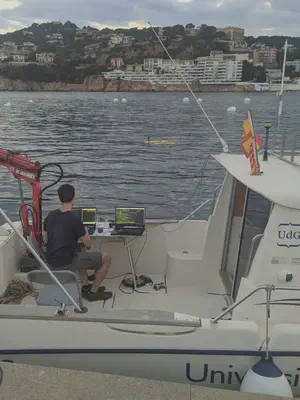 Sea experiment with the laser scanner mounted on AUV Girona1000 at the harbour of St. Feliu de Guíxols (Spain).